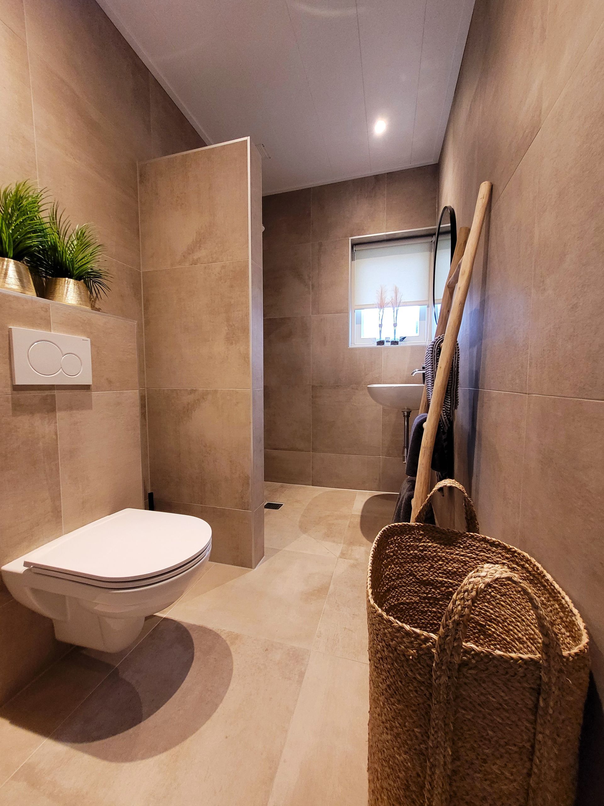 Moderne badkamer | Sfeervol | Toilet | Douche