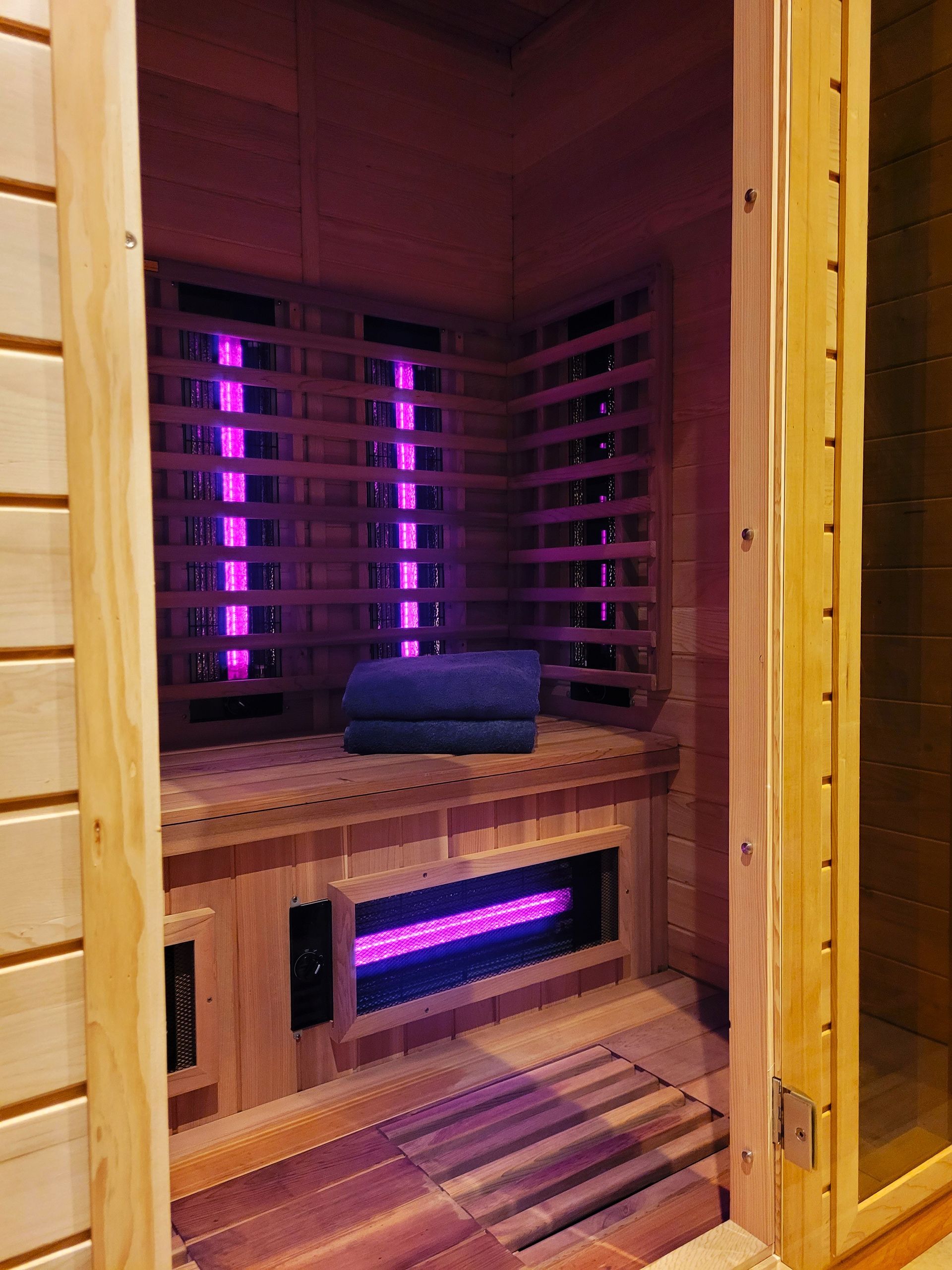 Woonkamer | Loungen | Relaxen | Sfeervol | Comfortabel | Bos | TV
