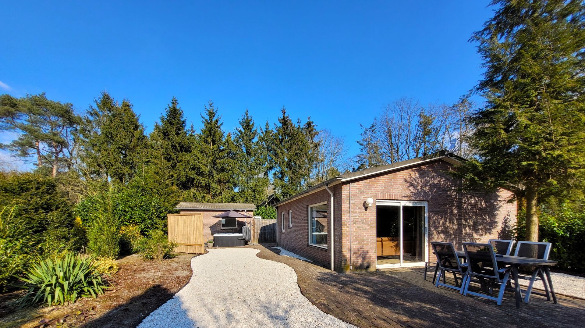 Heidezicht | Tuin | Terras | Jacuzzi | Natuur | Bos