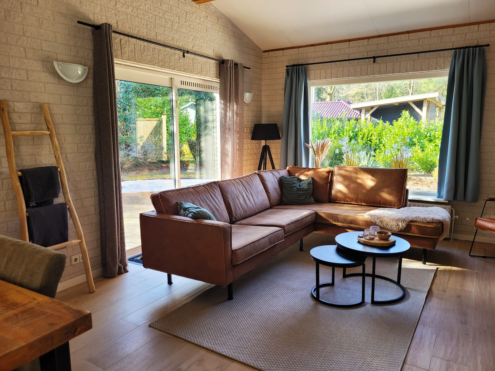 Woonkamer | Loungen | Relaxen | Sfeervol | Comfortabel | Bos