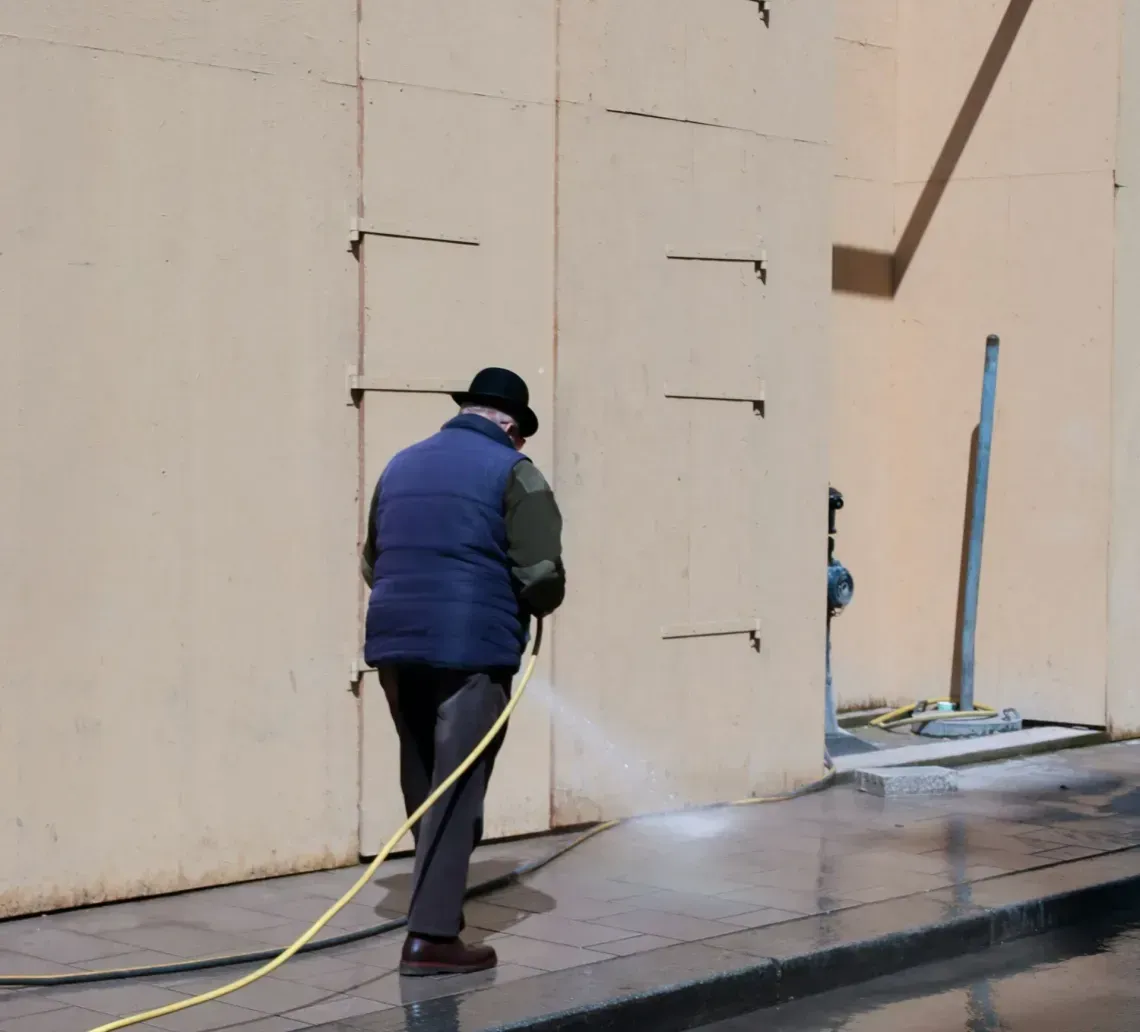 mt-diablo-window-cleaning-power-and-soft-washing-faq-image