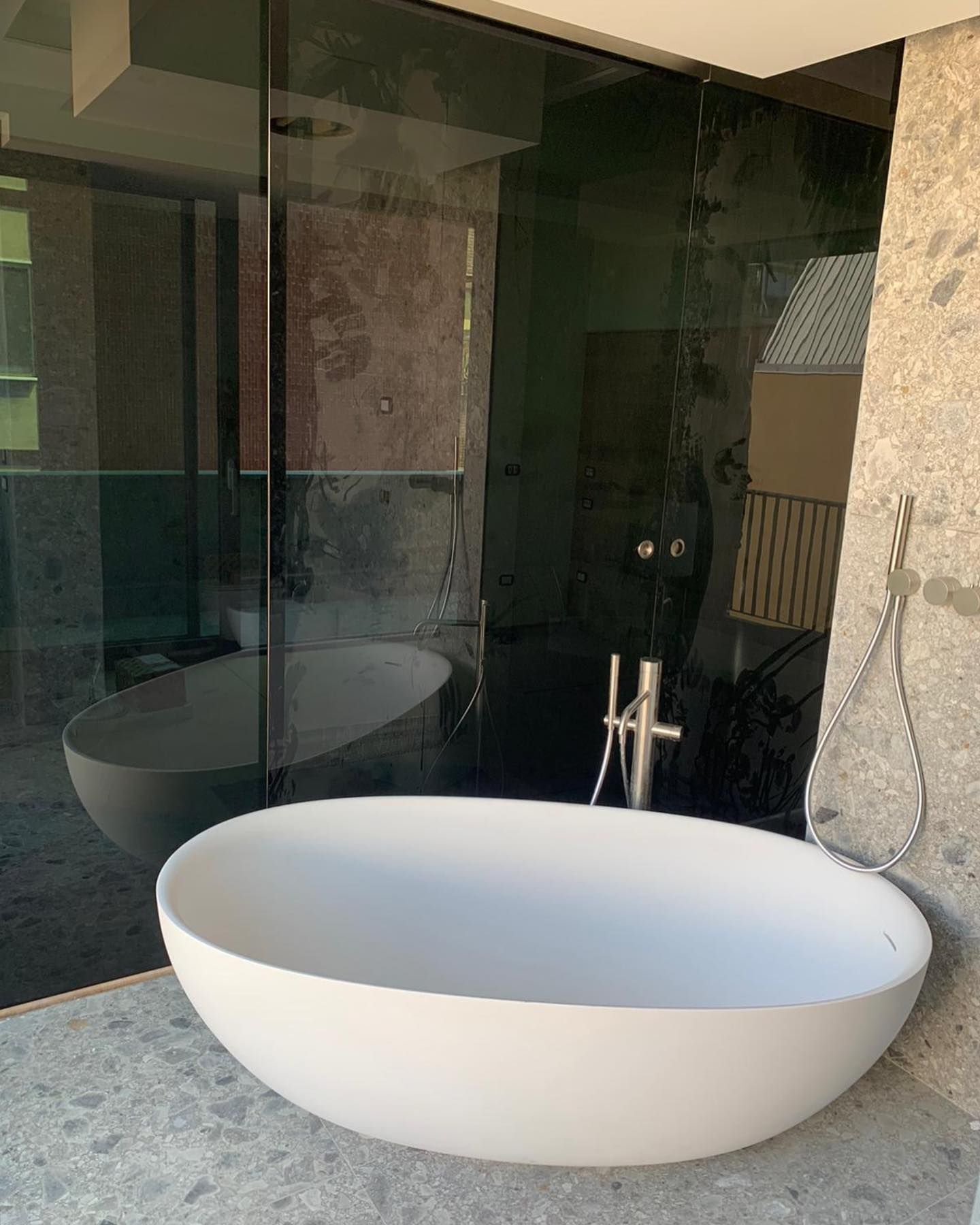 Box doccia realizzato in Valle Camonica.