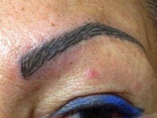 Trucco sopracciglia