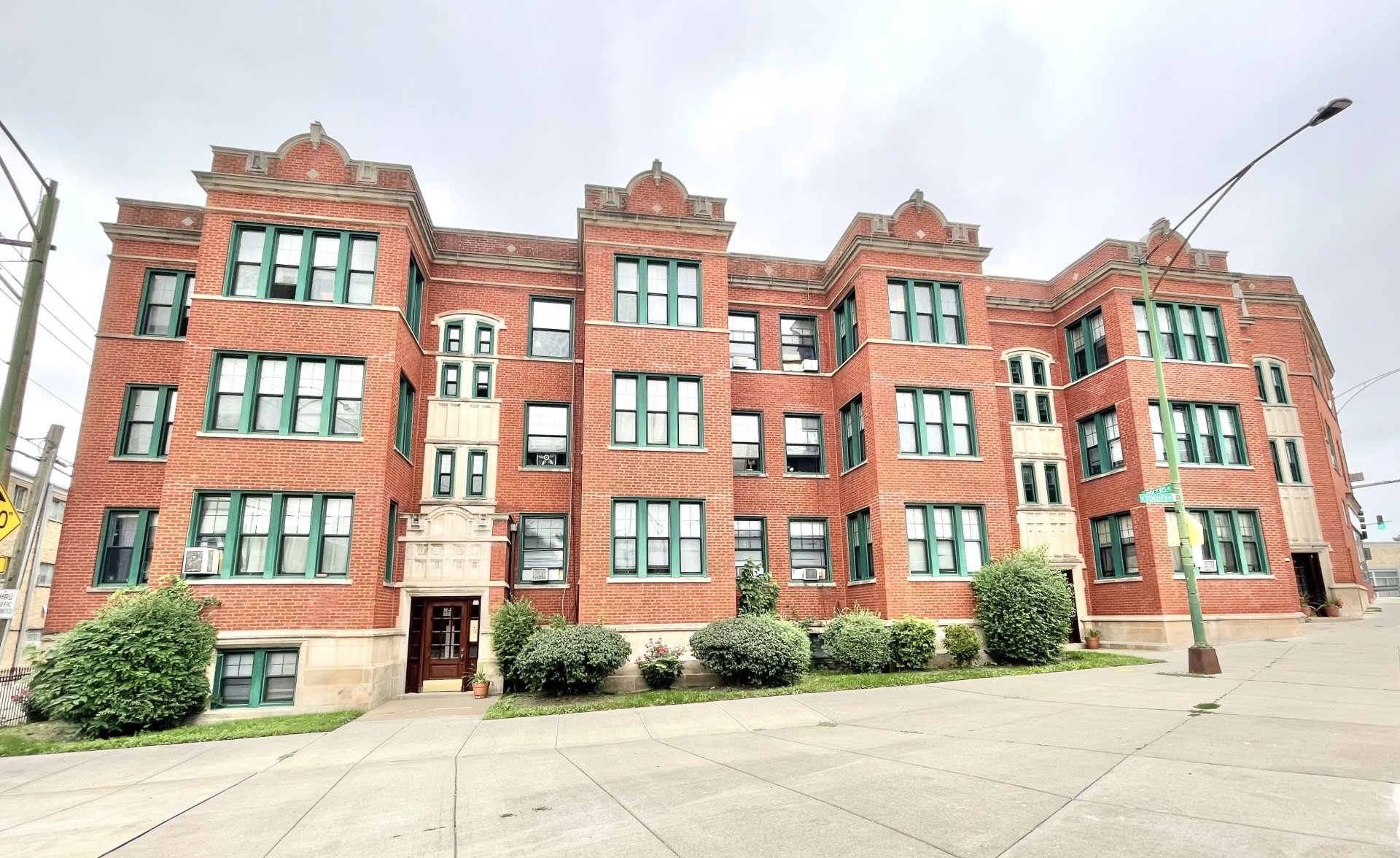 7131 N. Ridge | Teko Properties | Chicago, IL