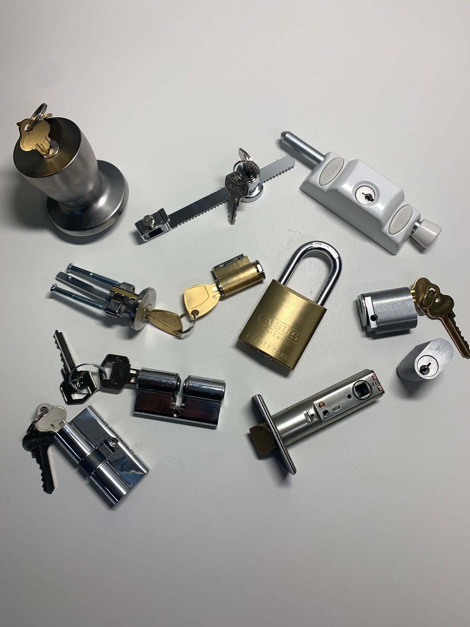 Padlocks — Mt Waverley, VIC — Armstrong Staysafe