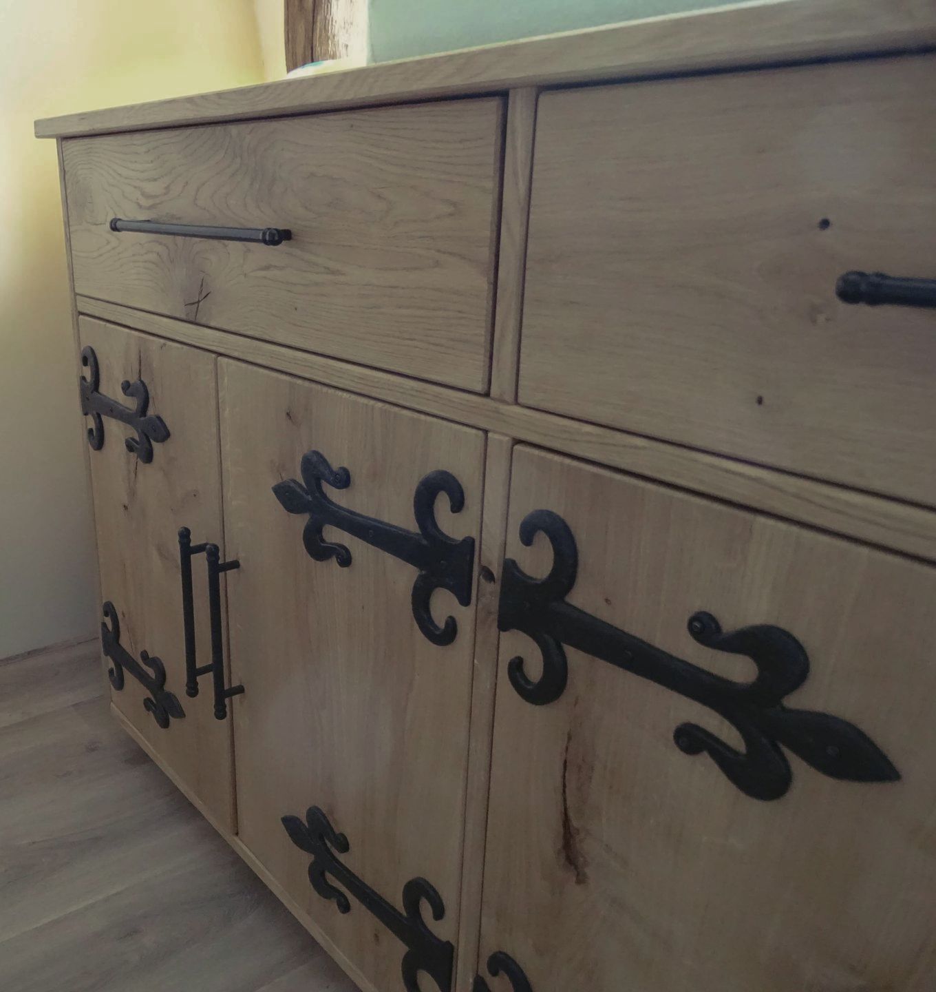 Maatwerk massief eikenhouten kast - van den Bijlen - Meubelmakerij