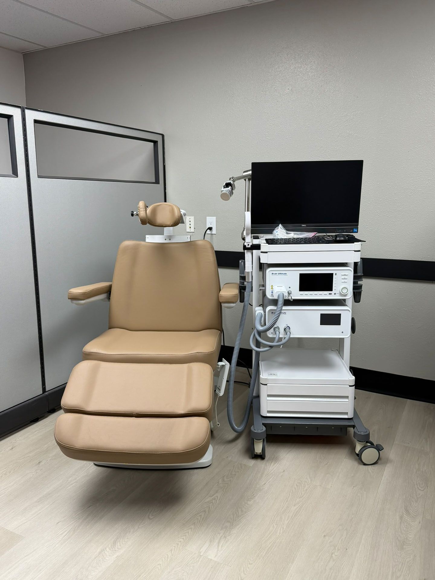 TMS therapy chair and machine in El Paso Texas
