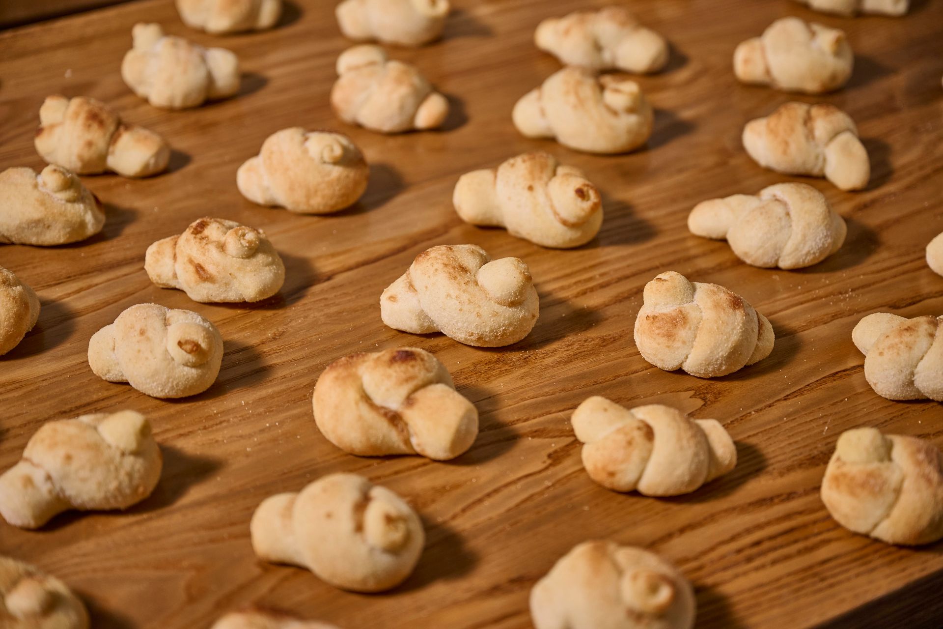 wholesale dough knots for garlic knots