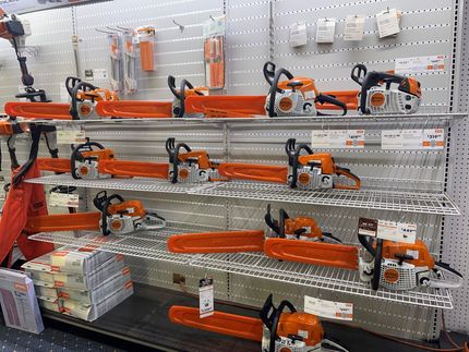 Carpenter with Circular Saw – North Myrtle Beach, SC – Rent-A-Tool, Inc Carpenter with Circular Saw – North Myrtle Beach, SC – Rent-A-Tool, Inc