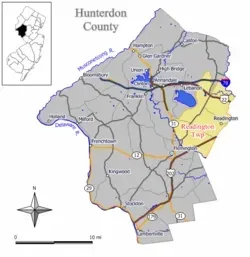 Map highlighting Phillipsburg Town in white with a blue border on a gray background.