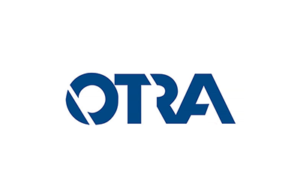 Blå OTTA-logo på hvit bakgrunn