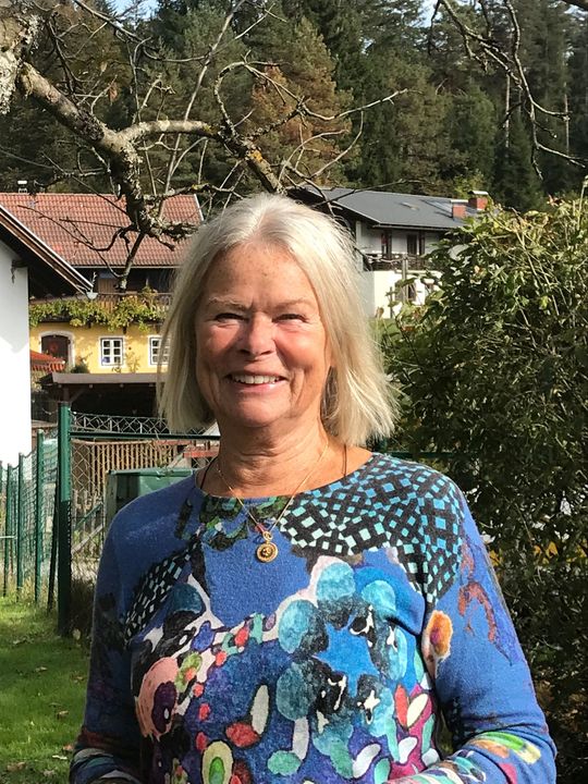 Sonja in de tuin