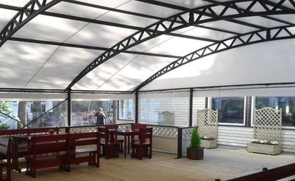 Pavėsinės ir paviljonai