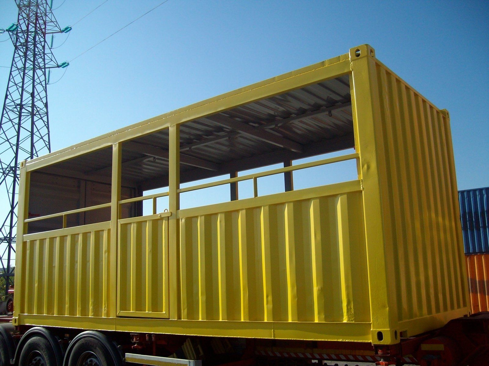 container giallo