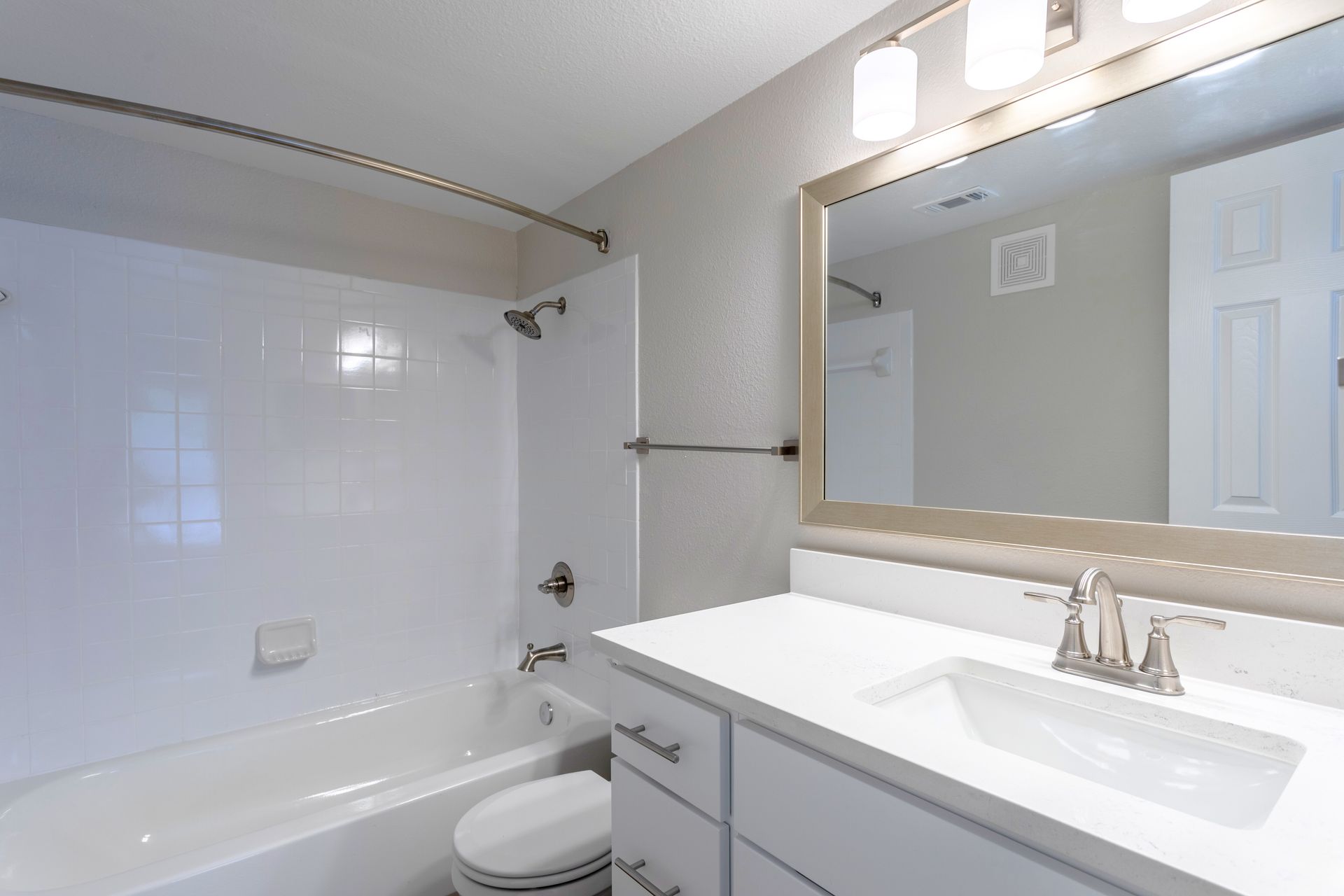 Summerwood Cove Apartments in Dallas, TX