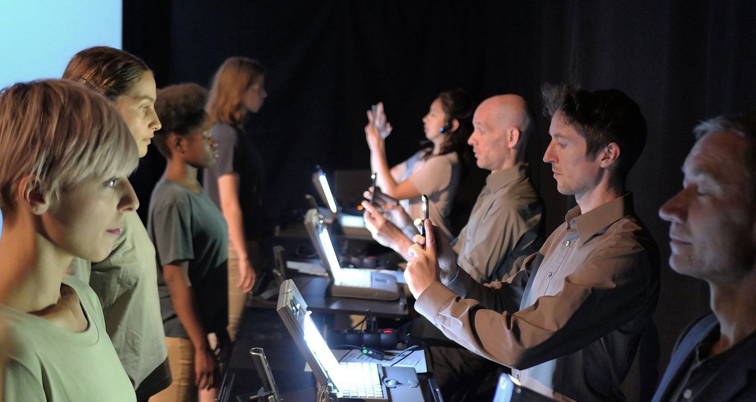 sebastiano toma, Sebastiano Toma, PERZEPTION, zeitgnössischer circus, contemporary circus, Leilani Franco, Stefan SIng, Christiana Casadio