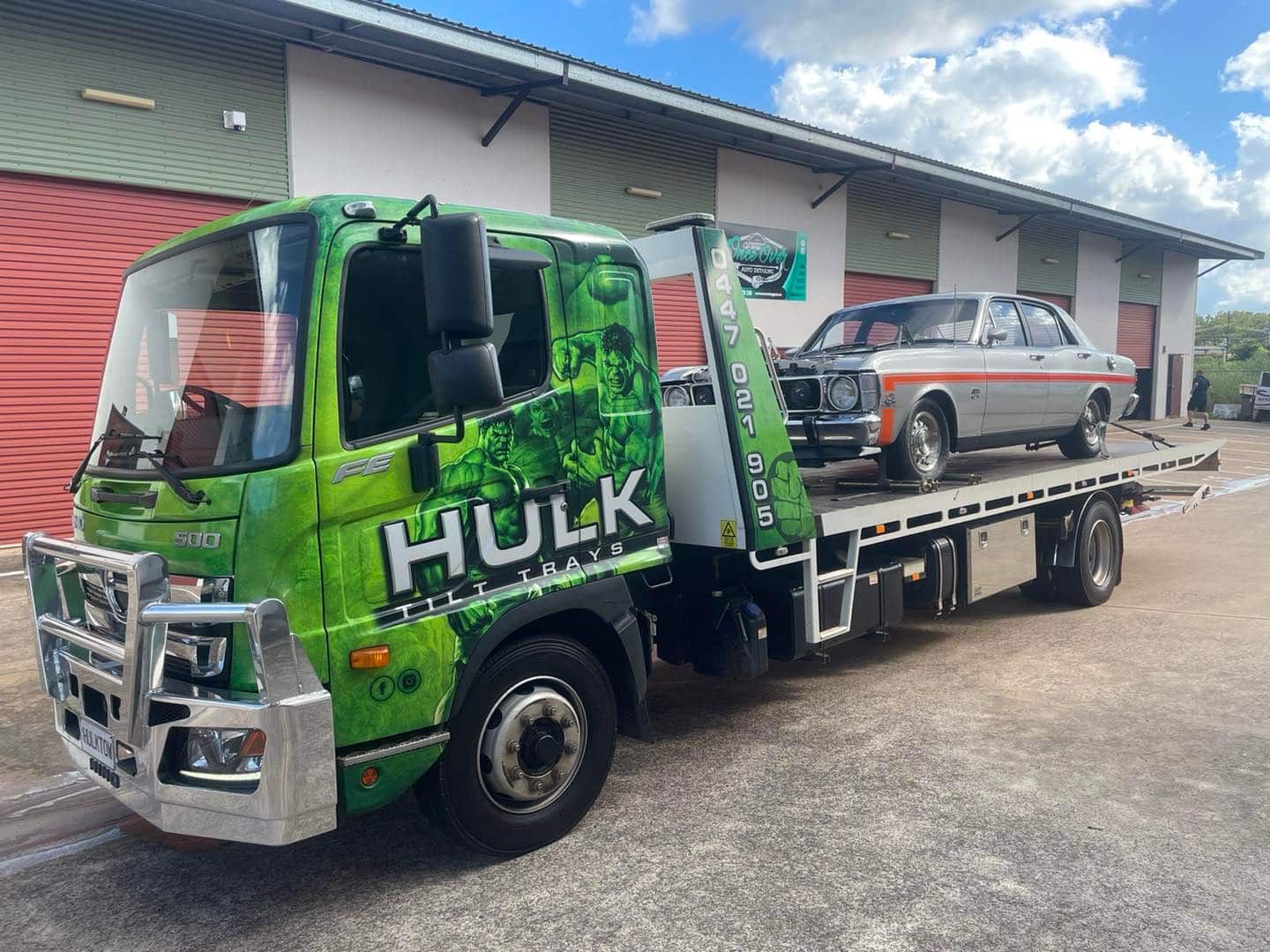 A Large Brick Building with A Lot of Windows — Hulk Tilt Trays In Humpty Doo, NT
