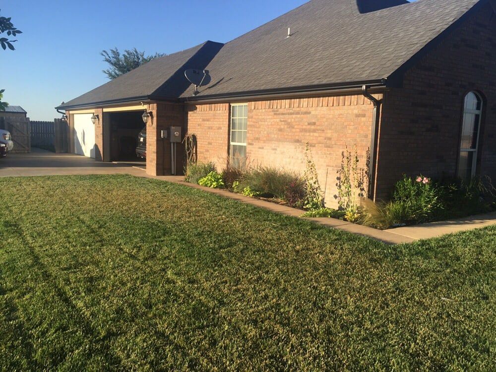 Gutter cleaning service in Borger, TX