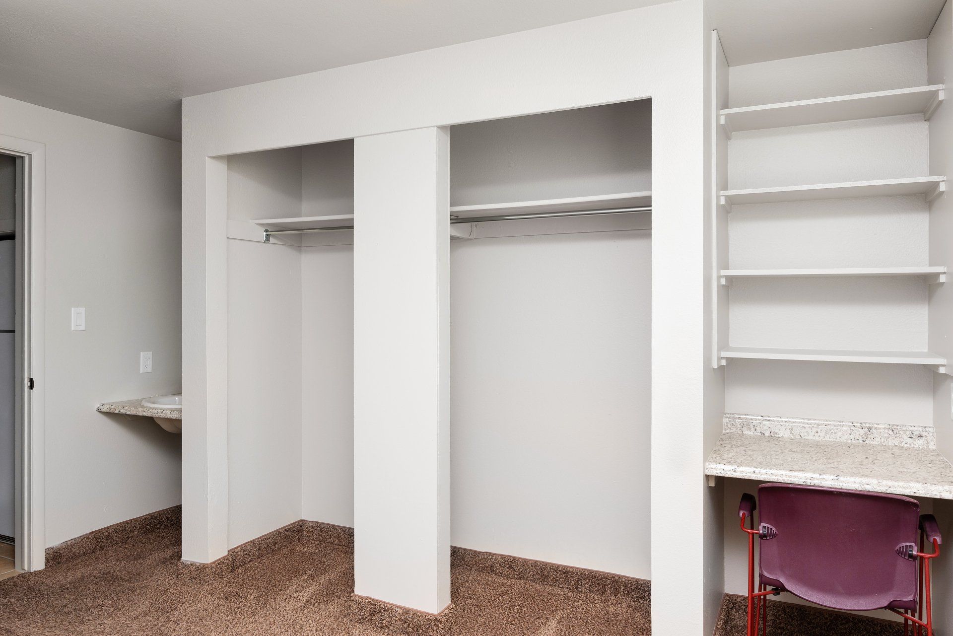 Seasons Apartments offers furnished private and shared student housing near SUU. Features large bedrooms, in-unit laundry, and a prime location just a short distance from Southern Utah University