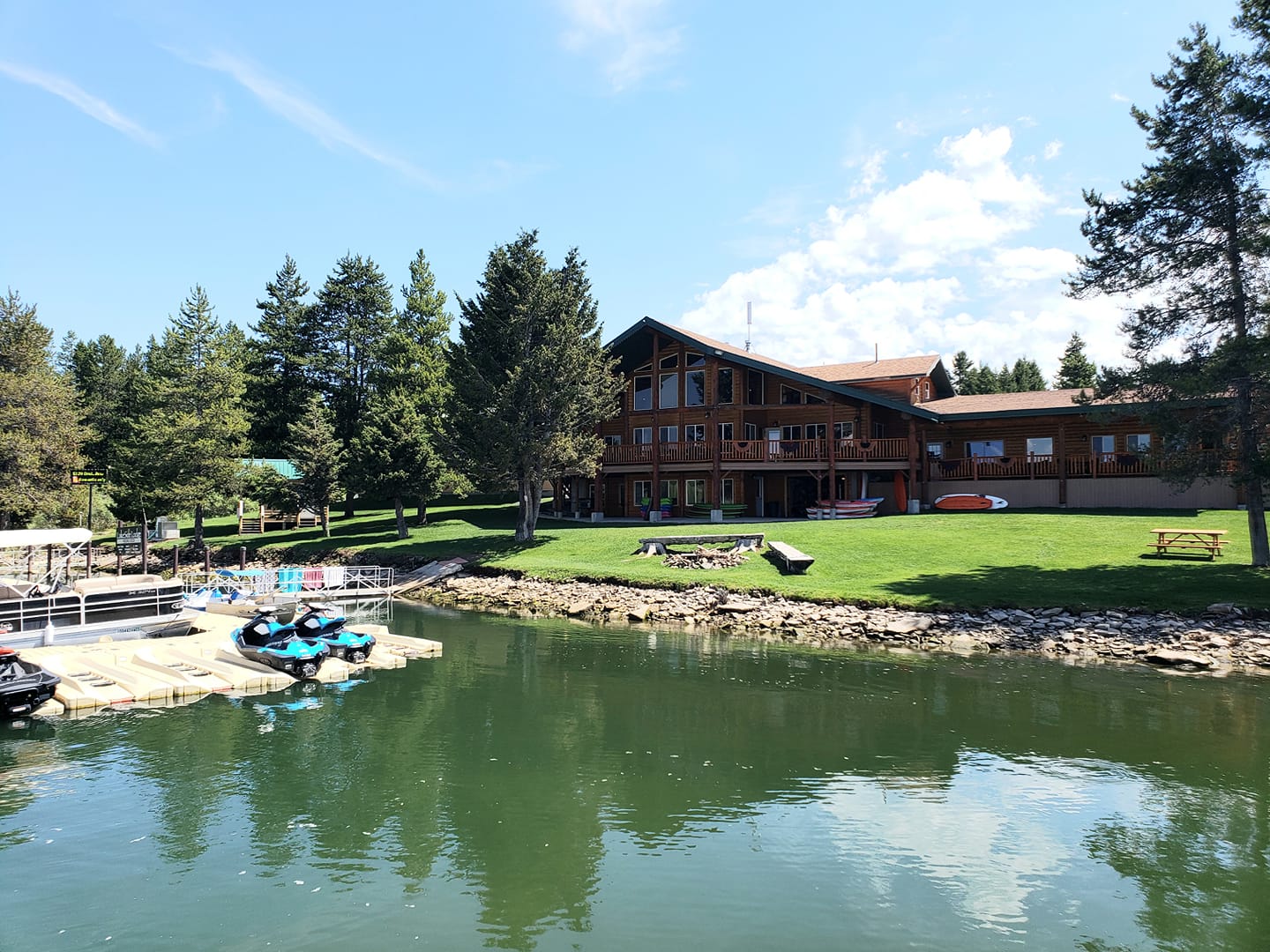 Jet skis on the lake of Lakeside Lodge