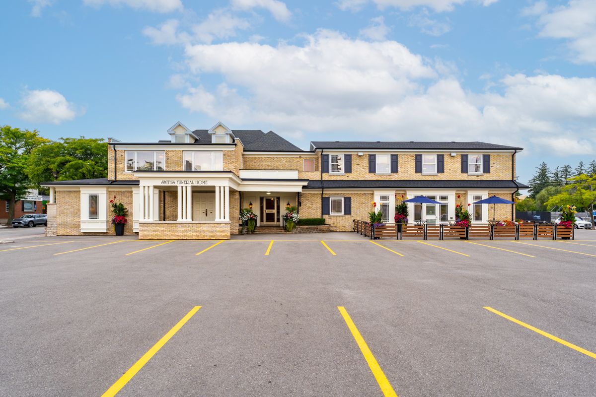 Brant Street Chapel | Smith's Funeral Homes