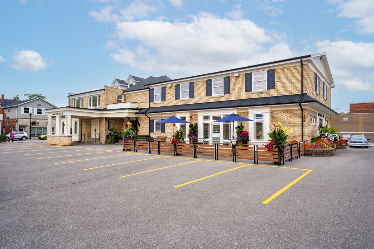 Brant Street Chapel | Smith's Funeral Homes