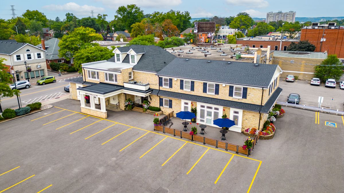 Brant Street Chapel | Smith's Funeral Homes
