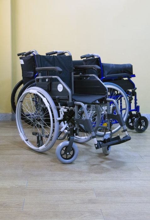 carrozzina per disabili manuale