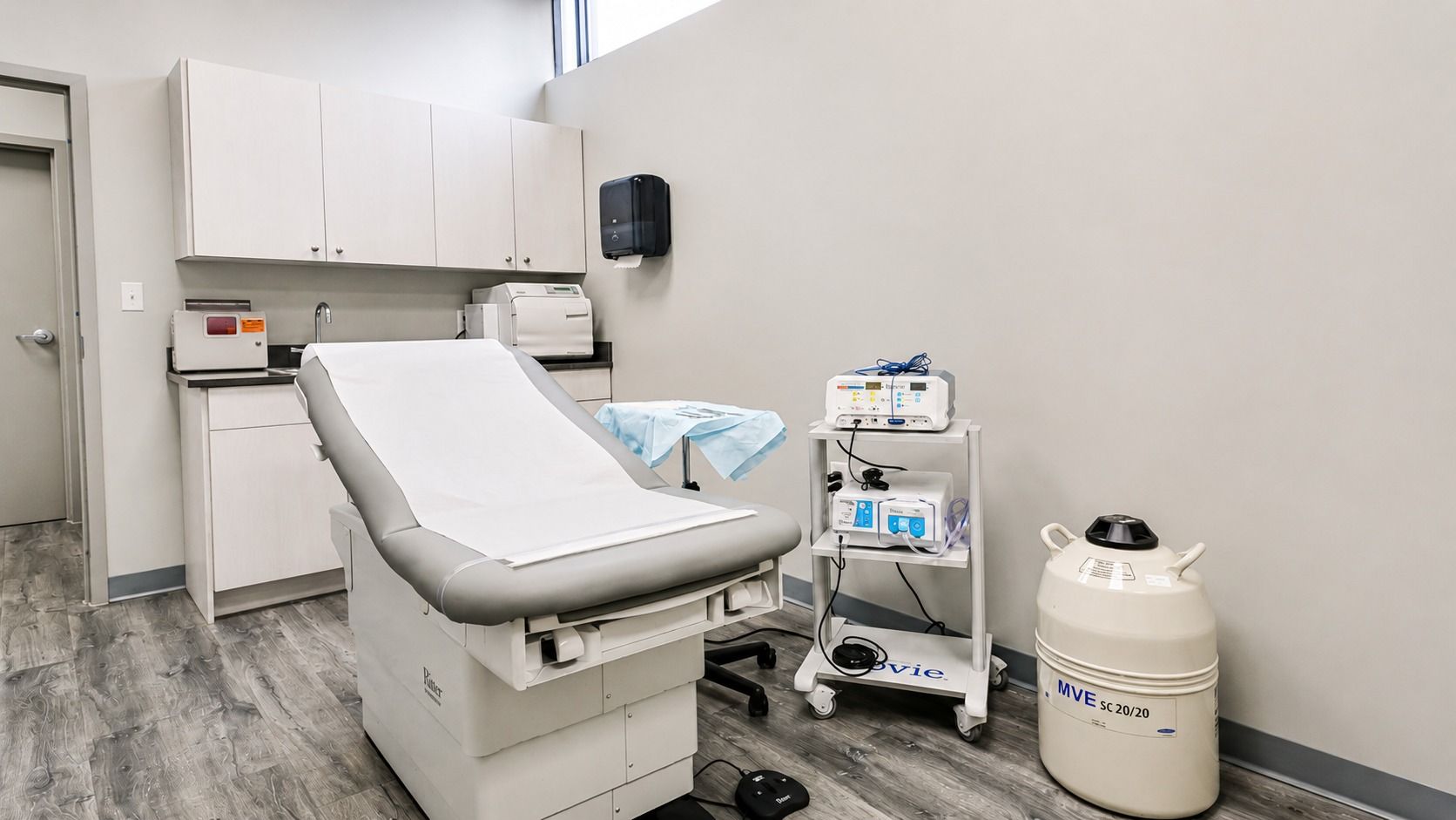Procedure room at Carriage Hill Family Care with exam table and medical equipment