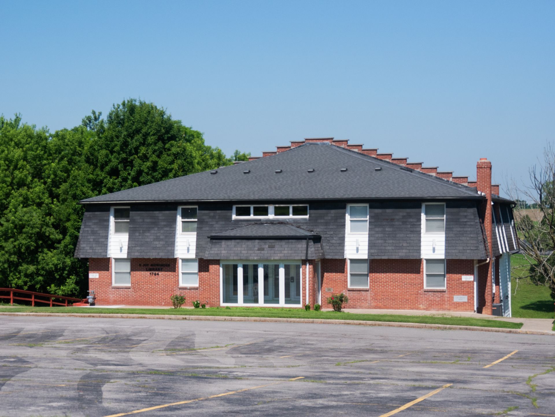 picture of library 