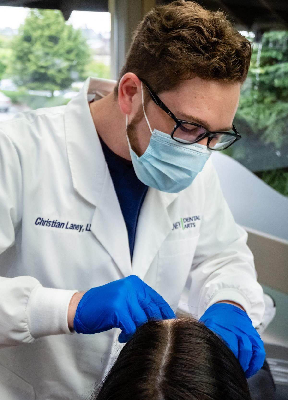 A person from Marysville, WA, getting denture repair