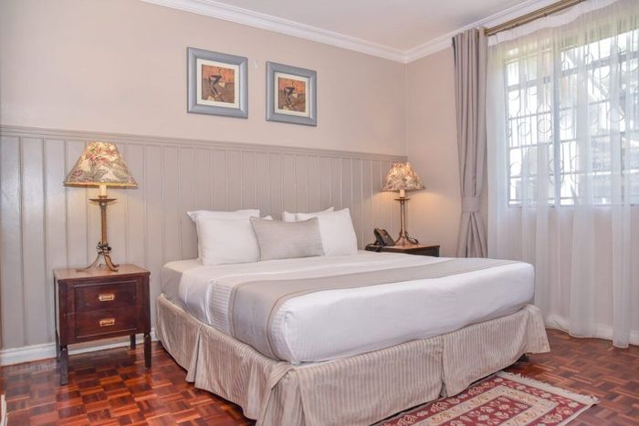 Cozy Stead neat neutral bedroom 