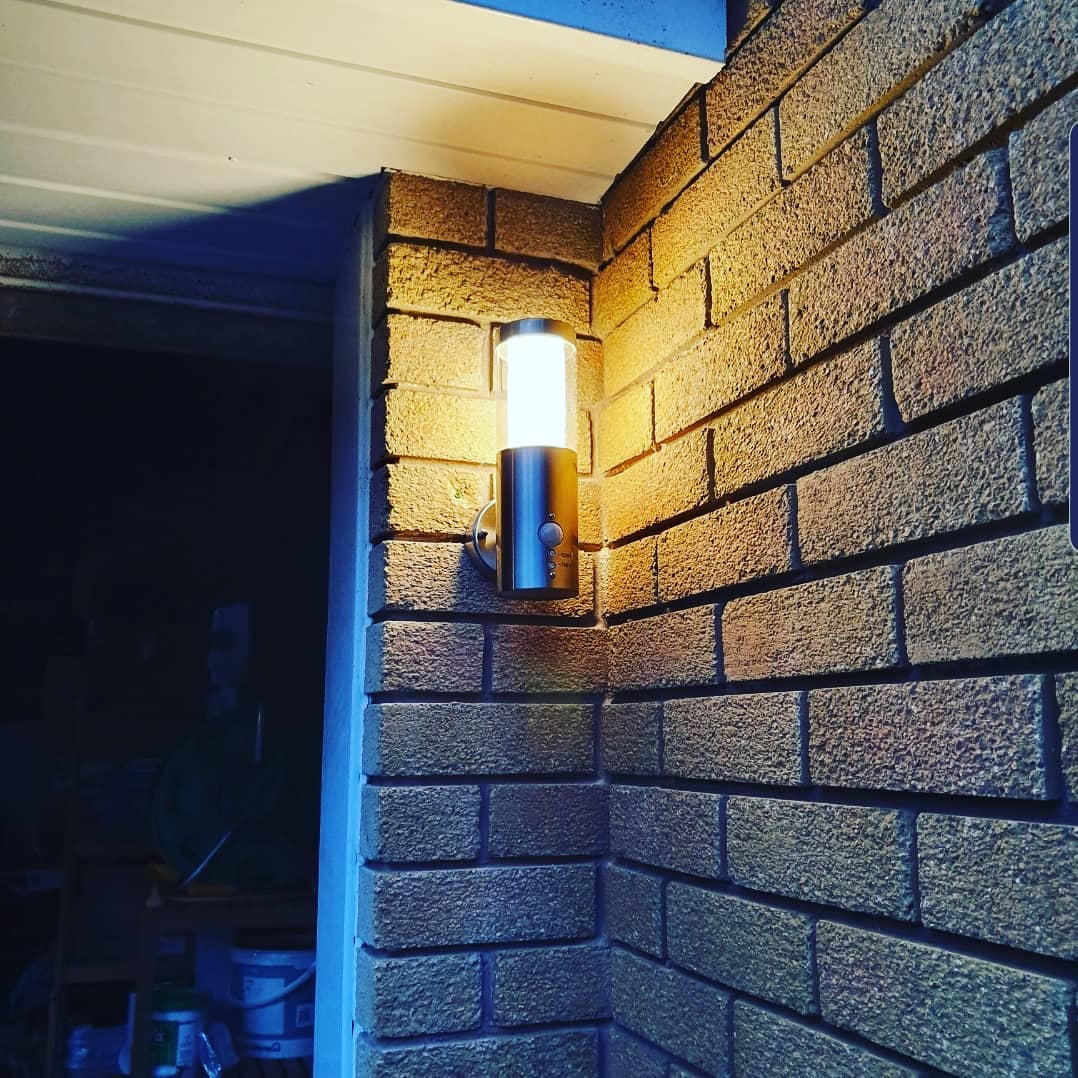 Outdoor Lighting - Domestic Electrician