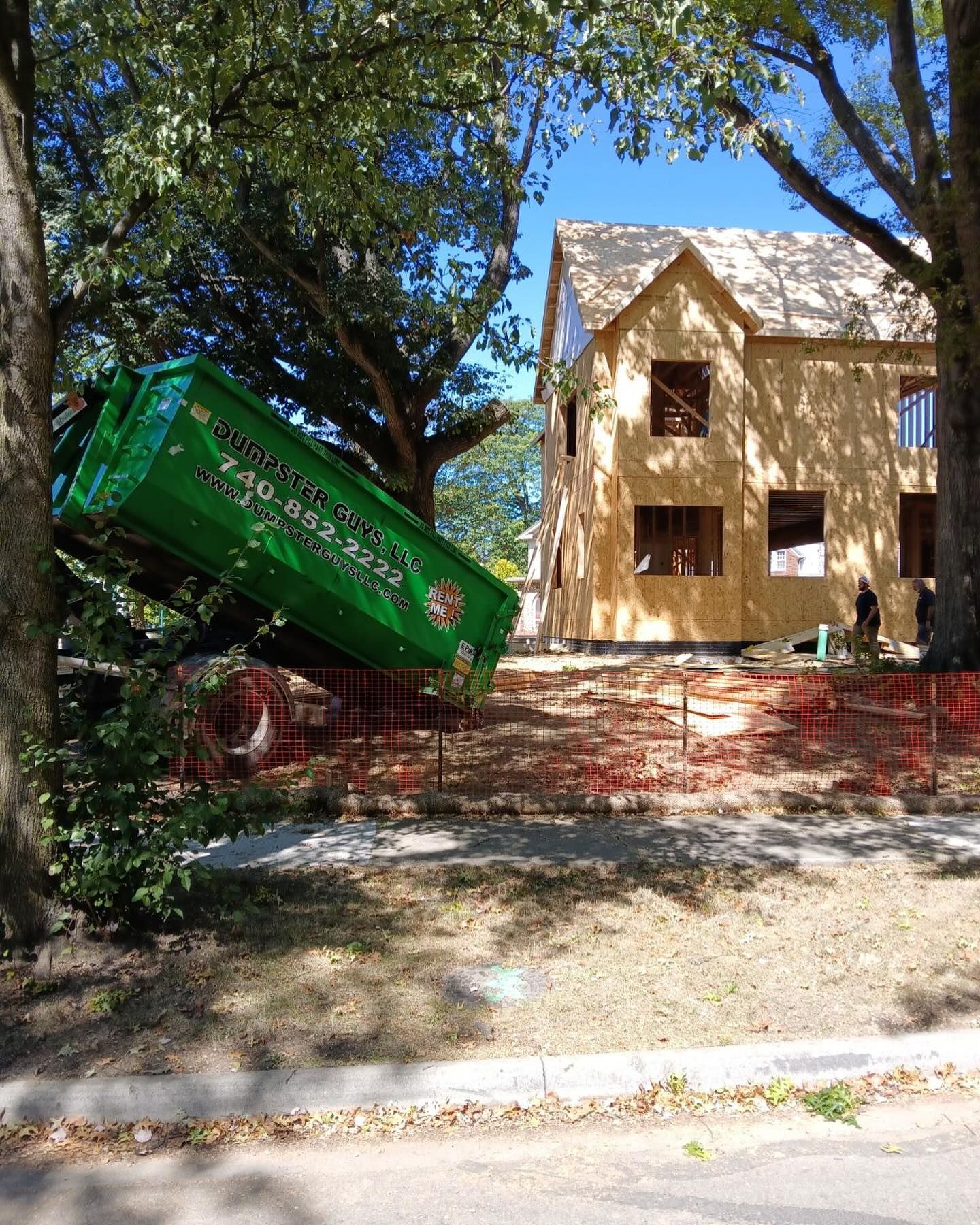 Image of newly constructed home with dumpster rental