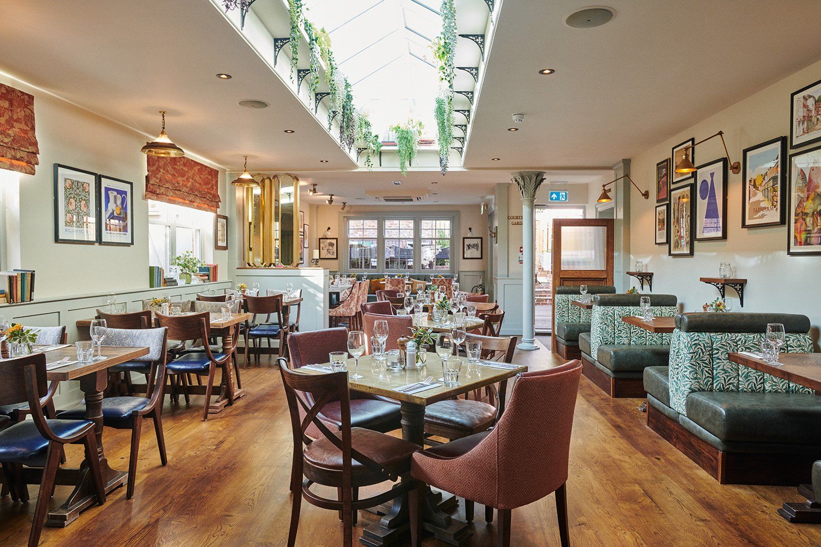 Place to meet a client in Farnham