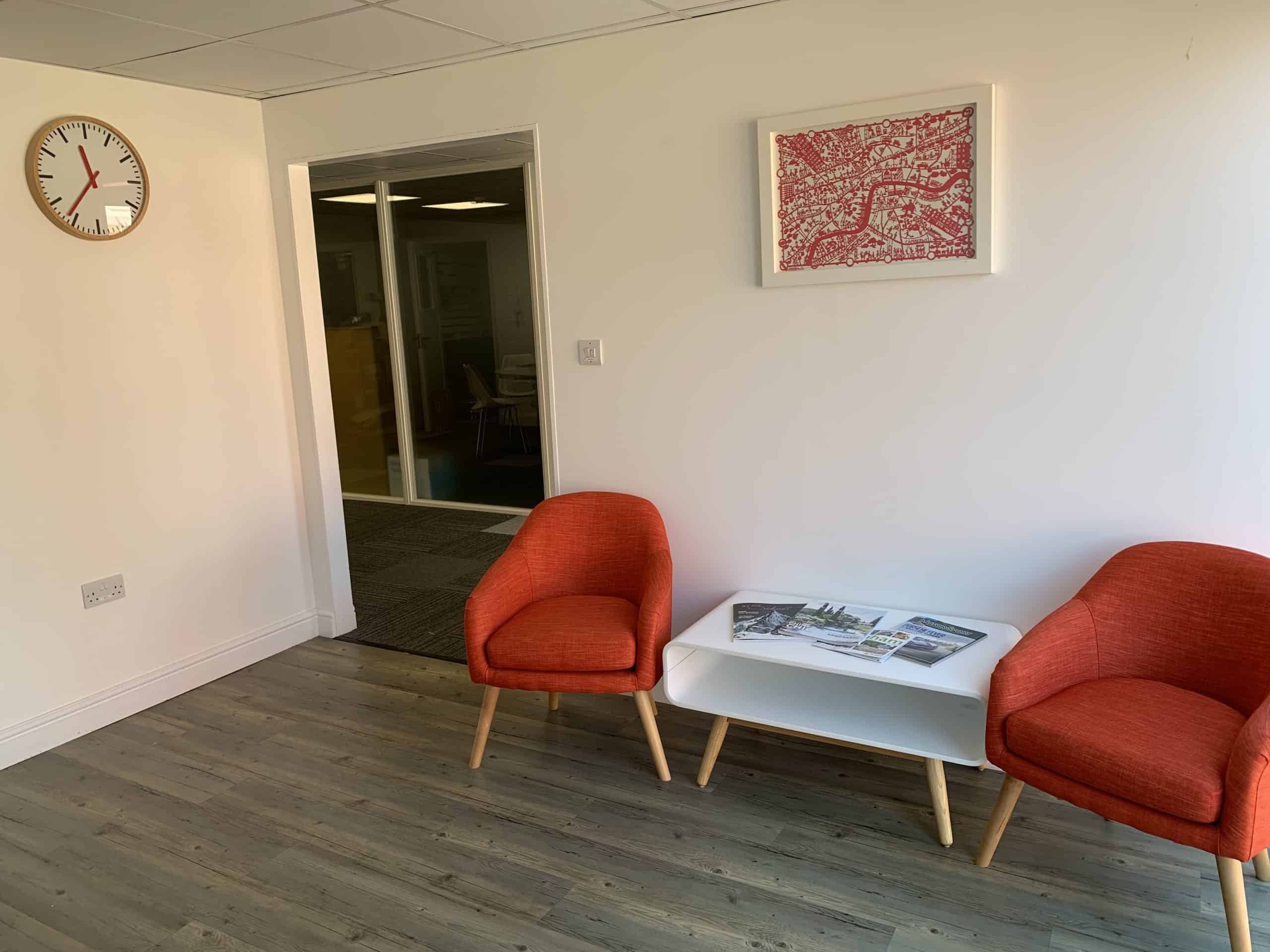 Offices with modern, light design in Farnham