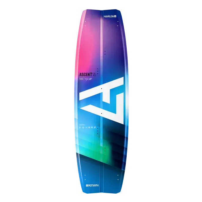 Tabla de wakeboard con degradados en azul, rosa y verde, gráfico blanco. Texto 