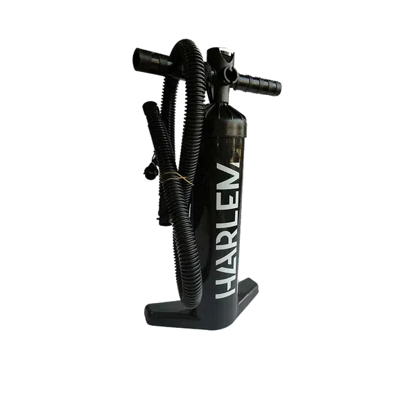 Bomba manual para inflar objetos marca Black Harlem.