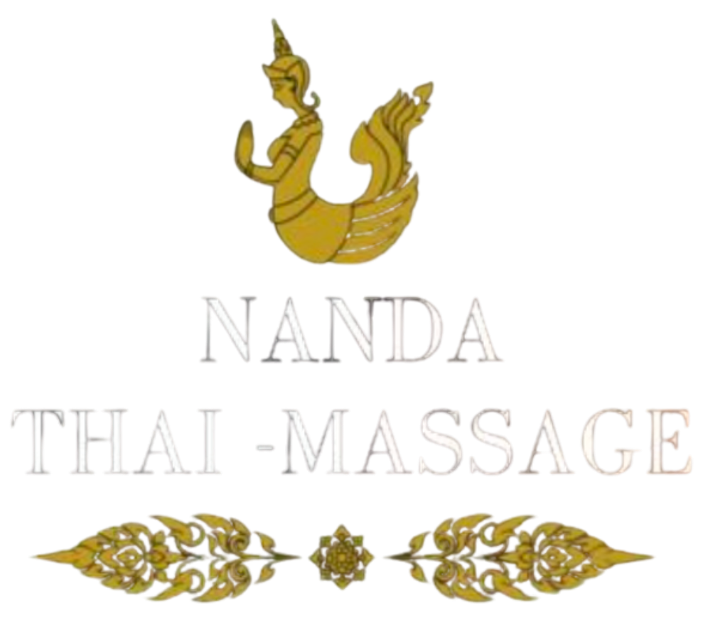 Ein Logo für Nanda Thai Massage mit einer Meerjungfrau darauf