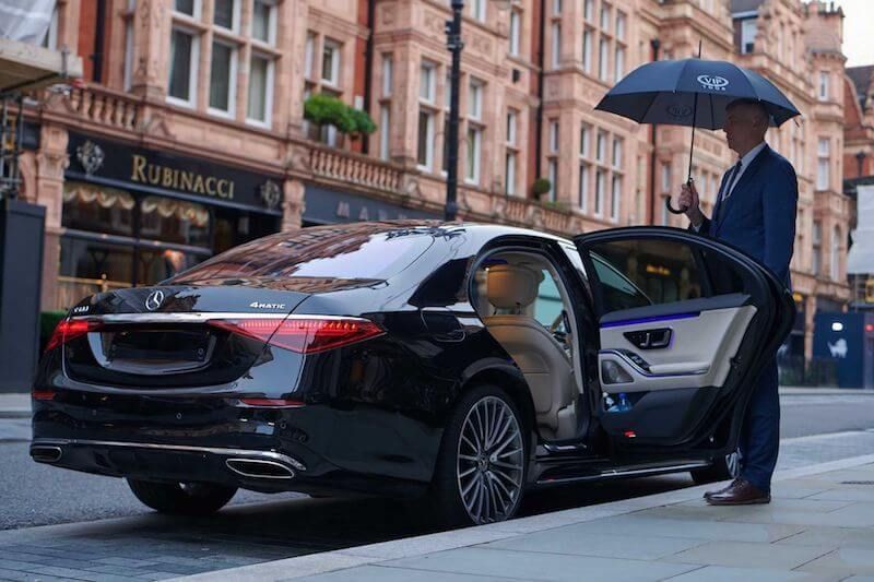 Black Car Chauffeur Service from Portland to Seattle