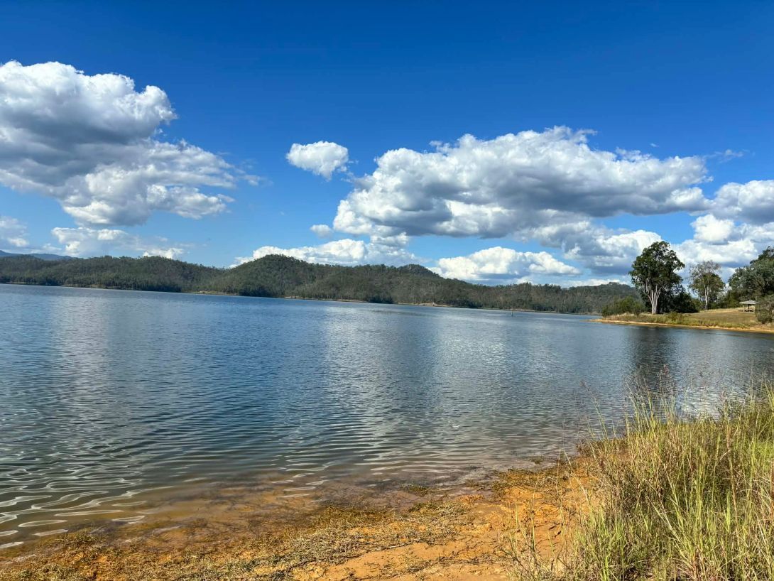 photo of Lake Wivenhoe