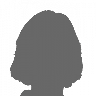 Silhouette einer Person mit kurzen Haaren, Schultern sichtbar, vor weißem Hintergrund.