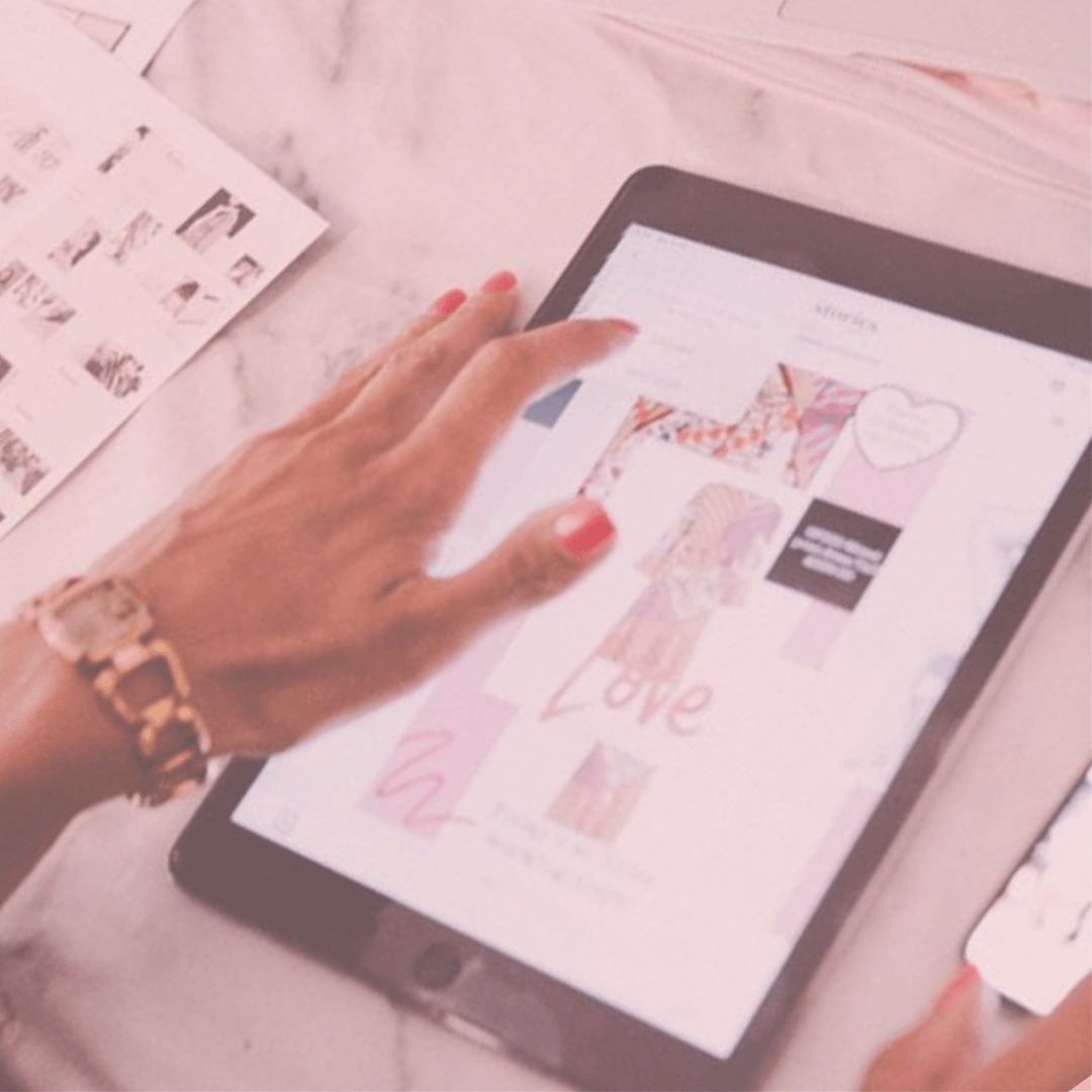 donna herts social - instagram app - in person training - social media expert- account audit - donnas hand typing