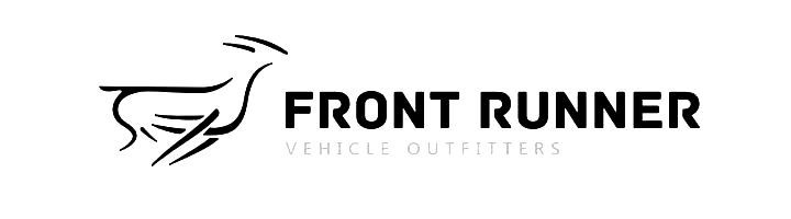 Logo : la silhouette d'une gazelle en pleine course à gauche des mots « FRONT RUNNER », « VEHICLE OUTFITTERS » en dessous, en caractères plus petits.