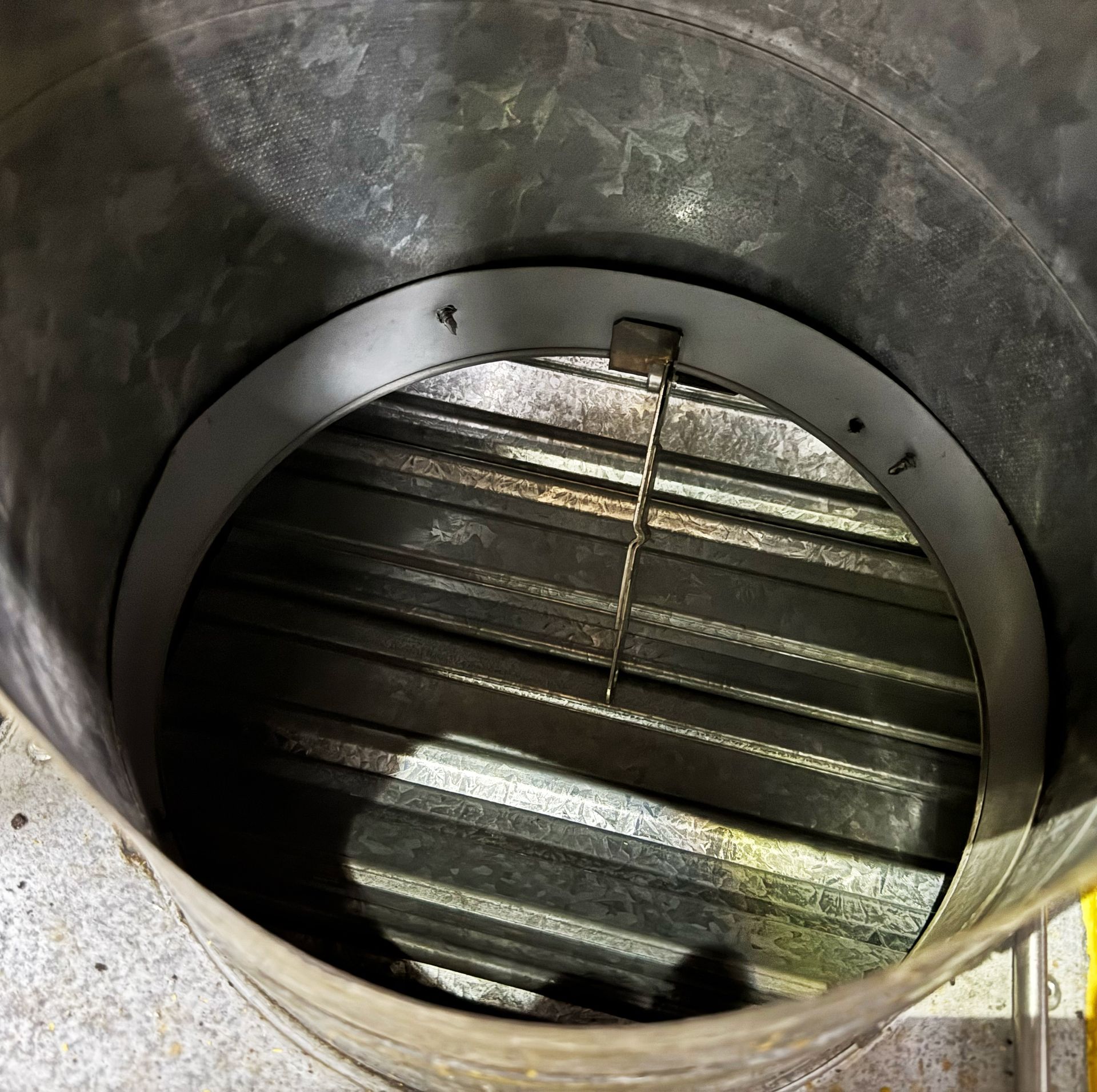 hey-service-group-fire-damper-fire-stopping-tr19-cleaning-legionella-hvac.webp