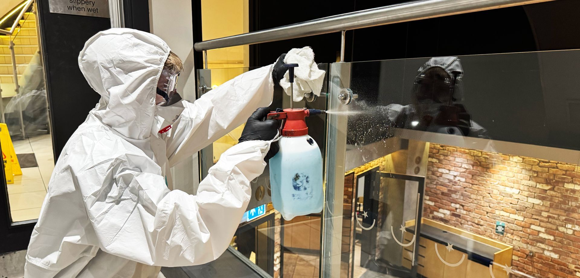 hey-service-group-fire-damper-fire-stopping-tr19-cleaning-legionella-hvac.webp