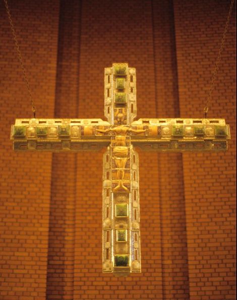 Großes Hängekreuz St. Georg Erzingen-Klettgau