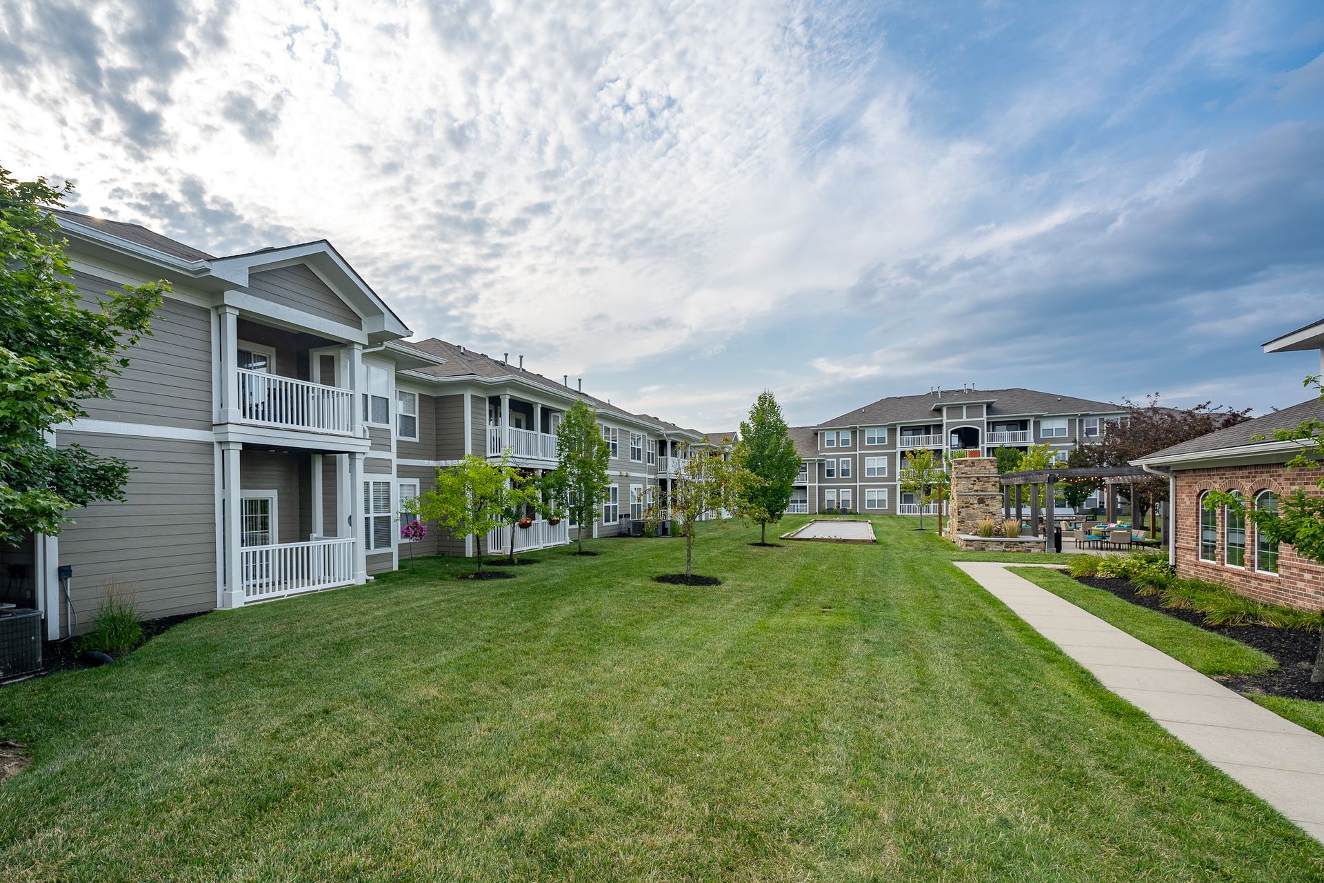 Westfield Apartment & Community Photos Maple Knoll