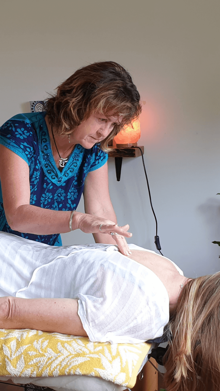 Tina Kirkham Smith working with a client at Akiki Spinal Flow