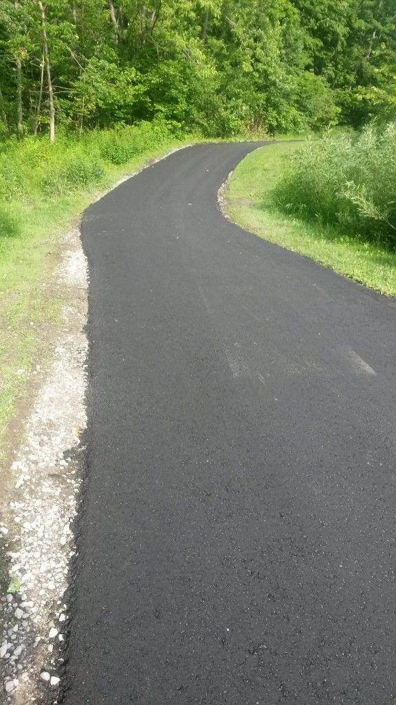 commercial asphalt paving contractors Near me